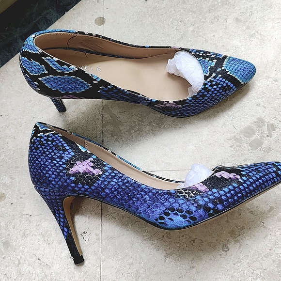 Kurt Geiger Shoes - Carvela by Kurt Geiger pump shoes, size 38